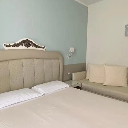 Jr Oriente Hotel 4*