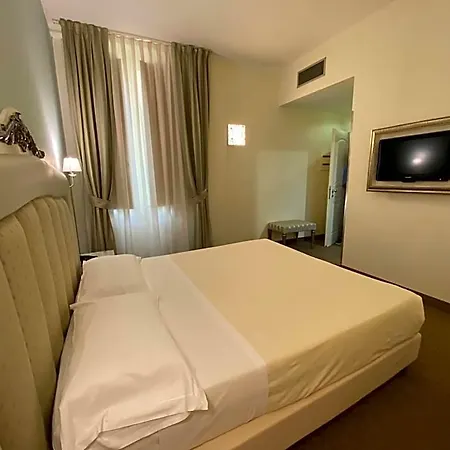 Jr Oriente 4* Bari