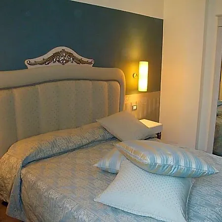 Jr Oriente Hotel Bari